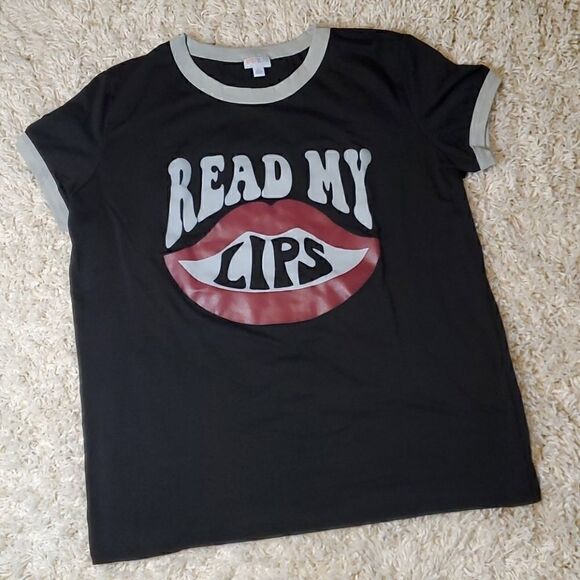 LULAROE Read My Lips Tee - Picture 2 of 5
